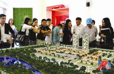 533d1_khach_hang_tim_hieu_du_an_barya_citi